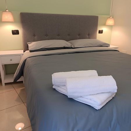 Residenza Geri - Suite And Home Napoli Centro Luaran gambar