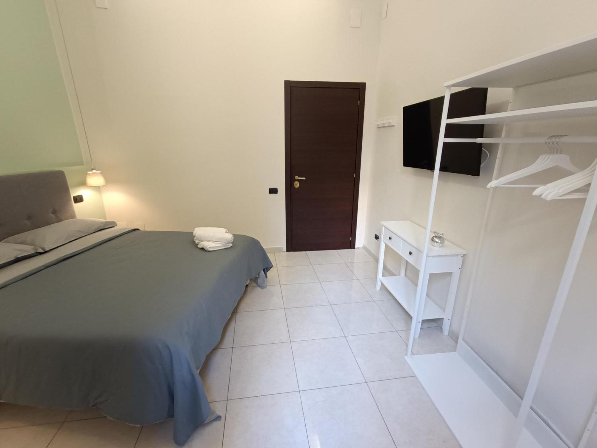 Residenza Geri - Suite And Home Napoli Centro Luaran gambar